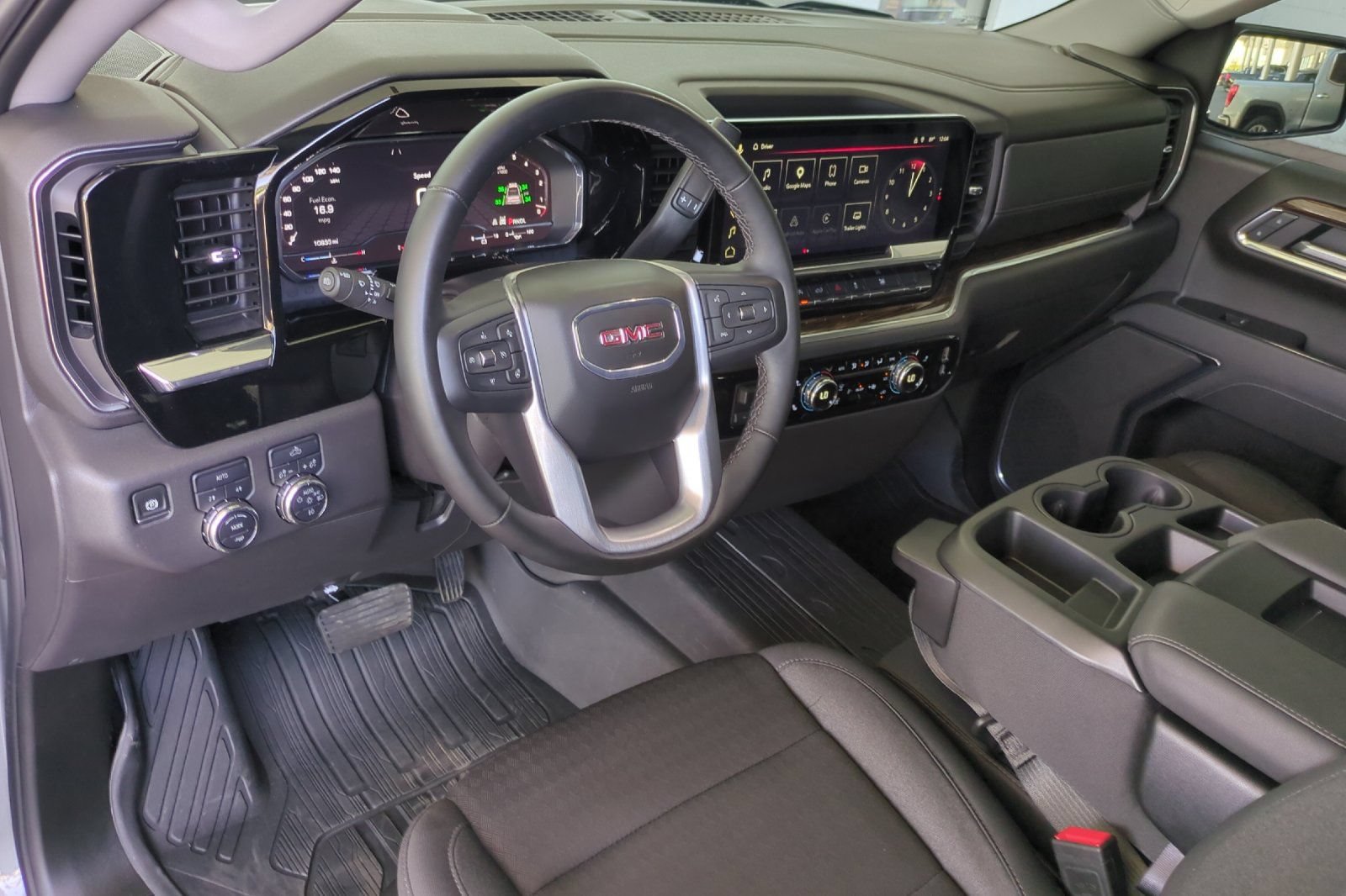 Used 2025 GMC Sierra 1500 Elevation AWD/4WD image 9