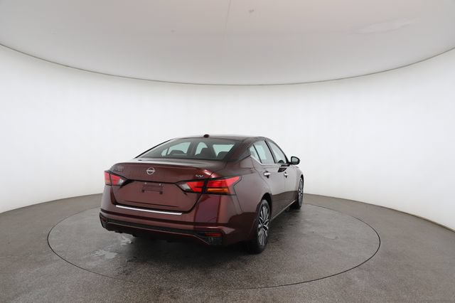 Used 2023 Nissan Altima 2.5 SV FWD image 17