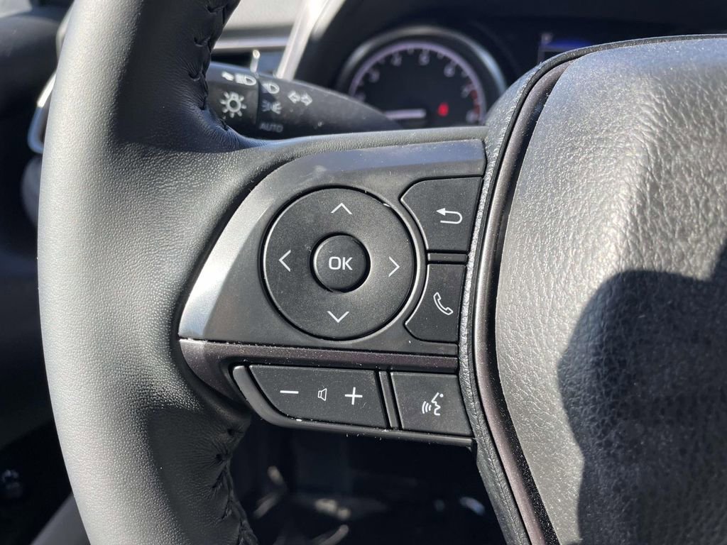 Used 2024 Toyota Camry SE image 32