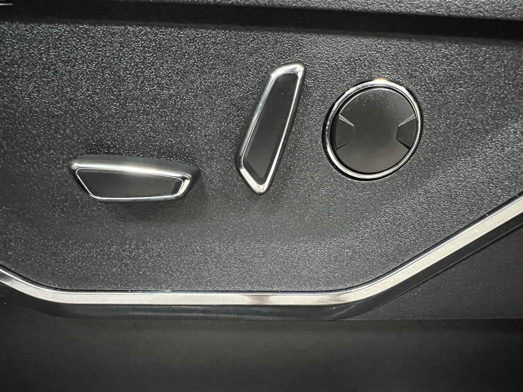 Used 2022 Ford F150 Lariat w/ Equipment Group 502A High image 23