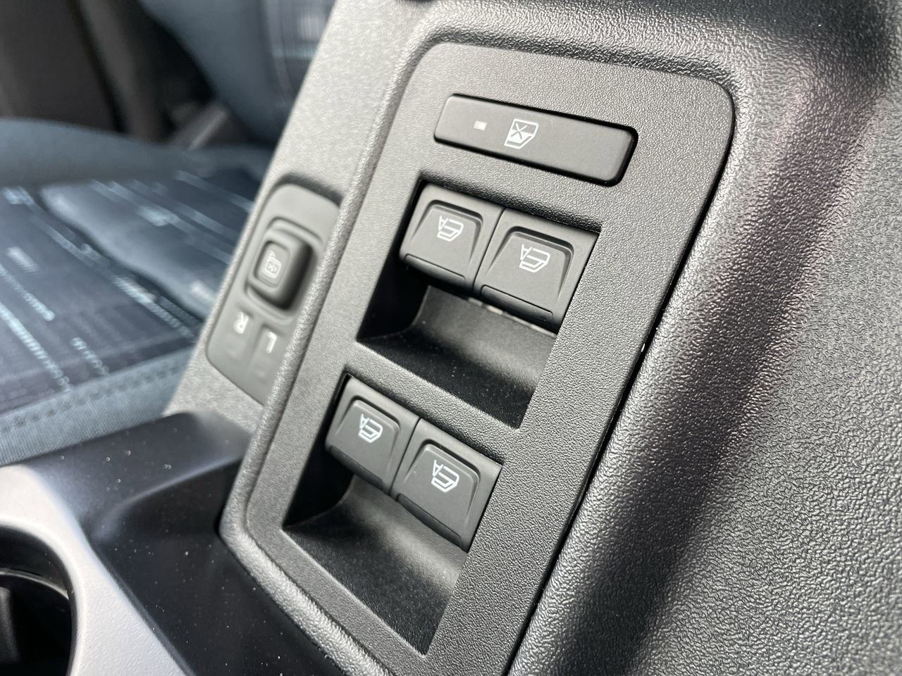 Used 2026 Ford Bronco Heritage Edition AWD/4WD image 15