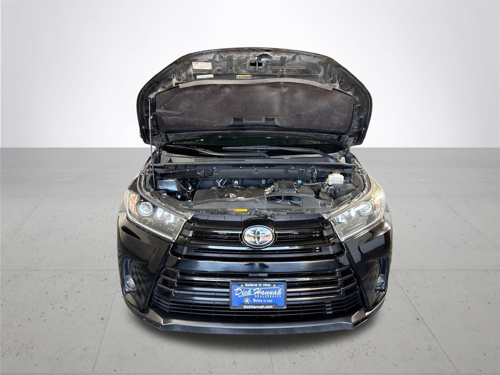 Used 2019 Toyota Highlander SE AWD/4WD image 21