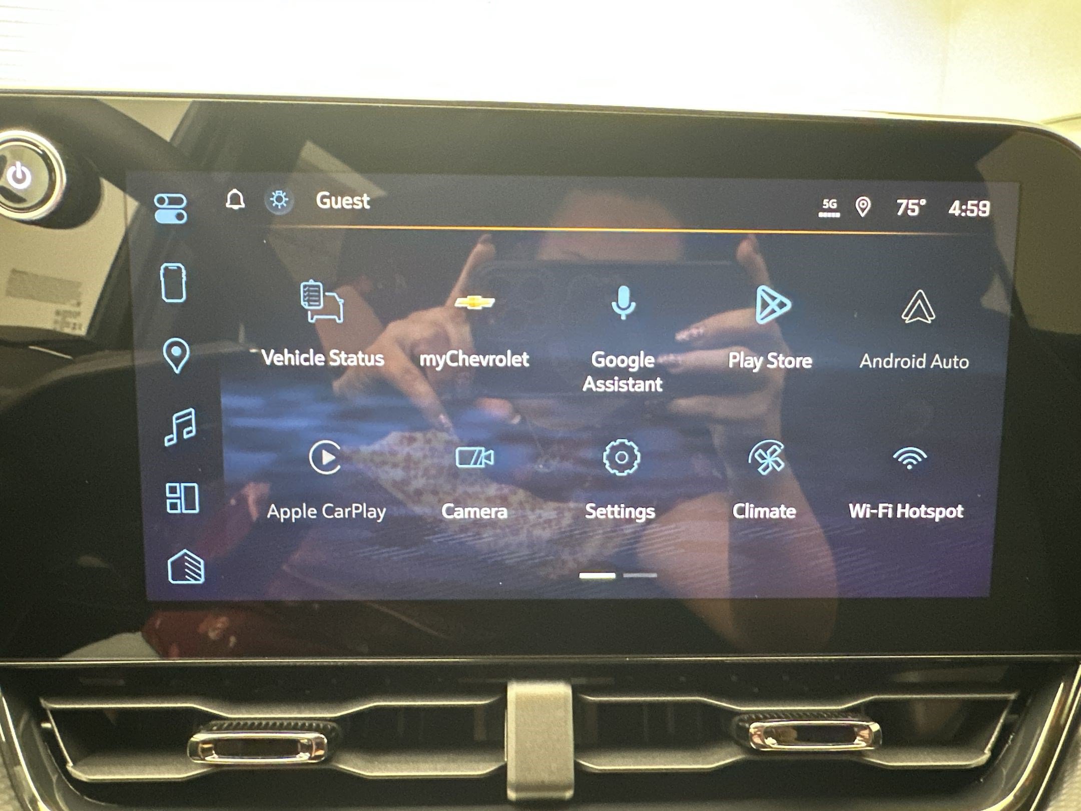 New 2027 Chevrolet Equinox RS w/ LPO, Floor Liner Package AWD/4WD image 21
