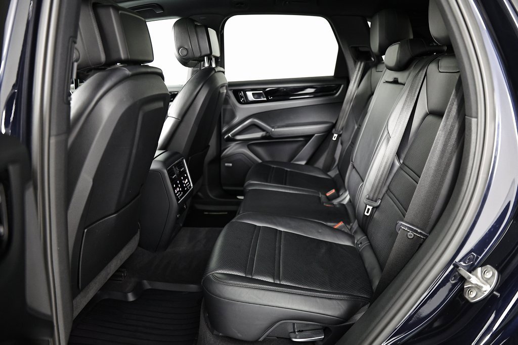 Certified 2020 Porsche Cayenne image 24