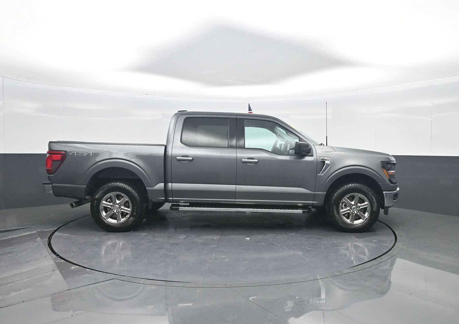 Used 2025 Ford F150 XLT w/ Equipment Group 301A Standard AWD/4WD image 9