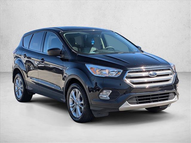 Used 2019 Ford Escape SE FWD image 3