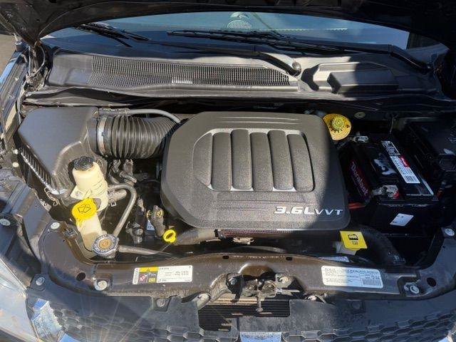 Used 2018 Dodge Grand Caravan SXT FWD image 10