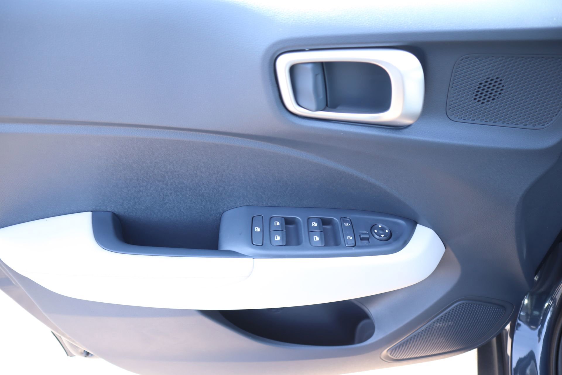 New 2026 Hyundai Venue SEL image 12