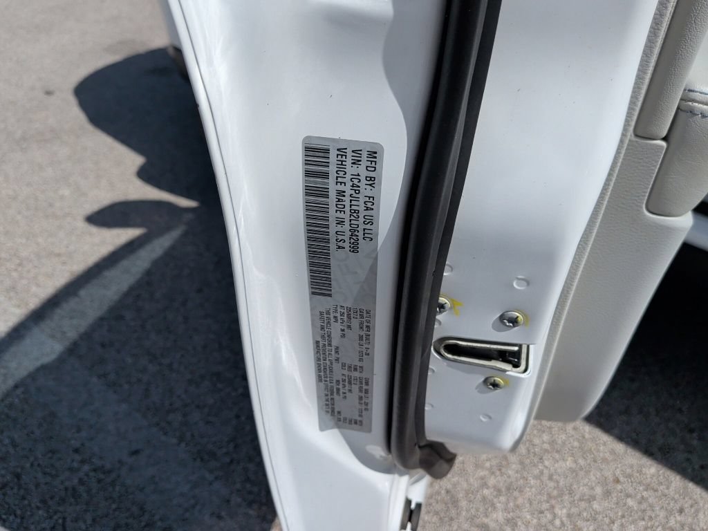 Used 2020 Jeep Cherokee Latitude Plus FWD image 45
