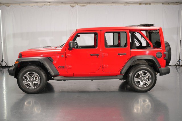 Used 2022 Jeep Wrangler Unlimited Sport w/ Sun And Sound Package AWD/4WD image 2