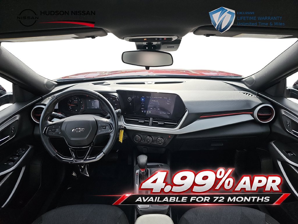 Used 2024 Chevrolet Trax RS w/ Driver Confidence Package FWD image 14