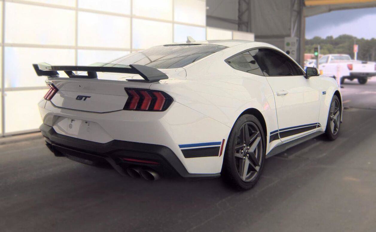 Used 2024 Ford Mustang GT Premium RWD image 2