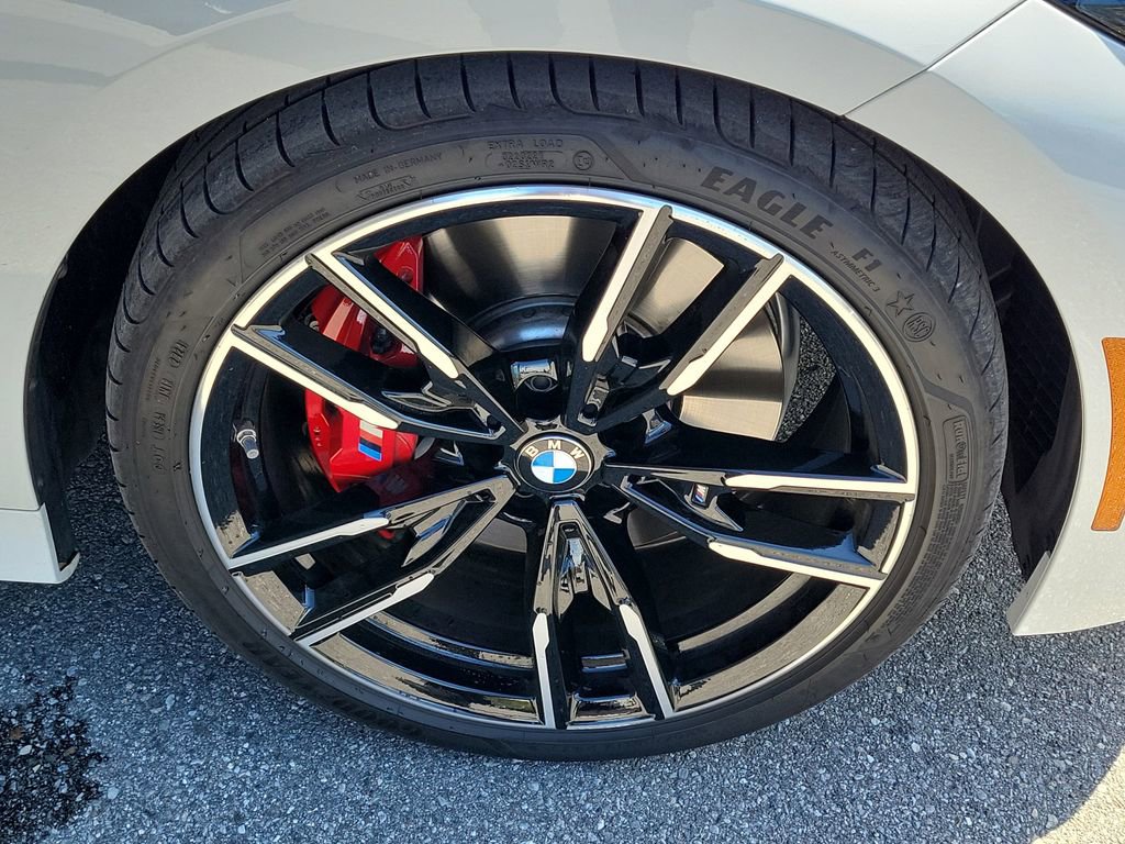 Used 2025 BMW M340i w/ Premium Package RWD image 13
