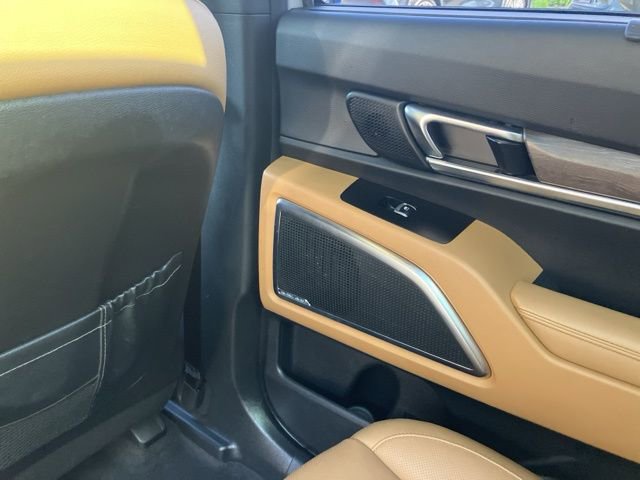 Used 2022 Kia Telluride SX w/ Nightfall Edition Package image 40