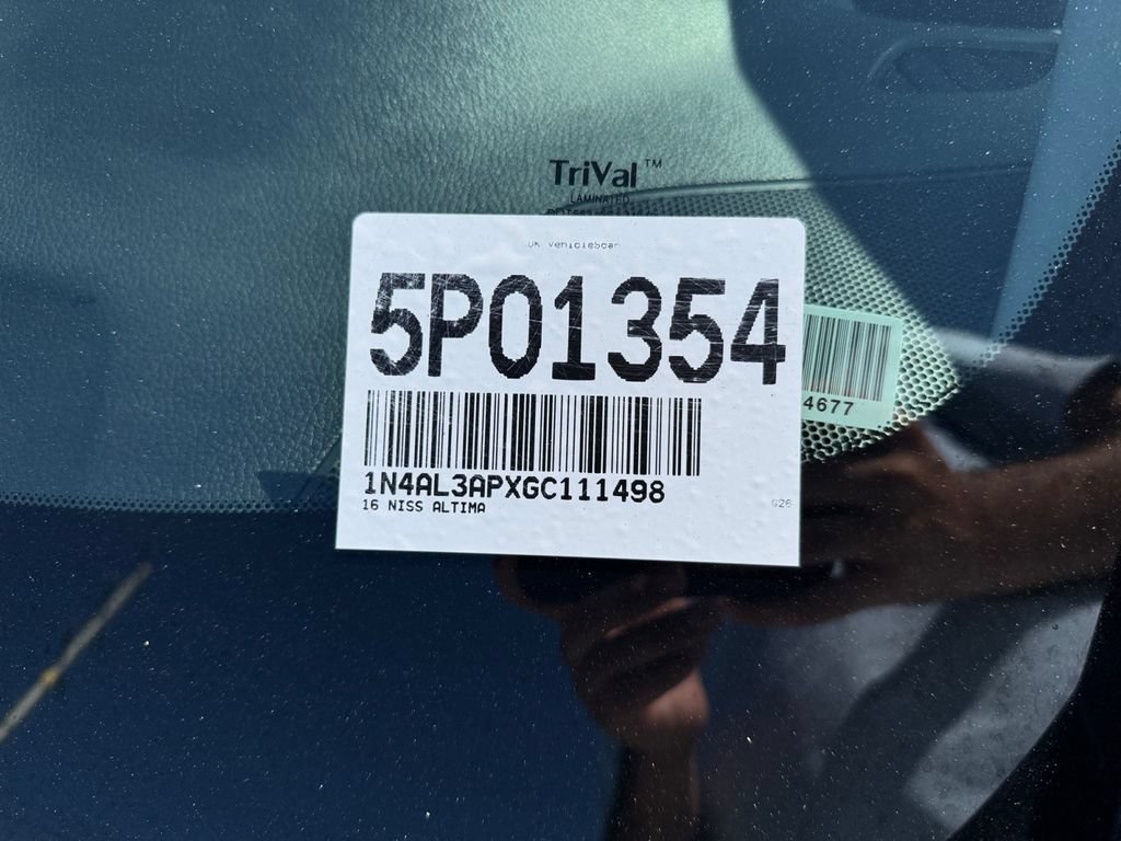 Used 2016 Nissan Altima 2.5 SV FWD image 34