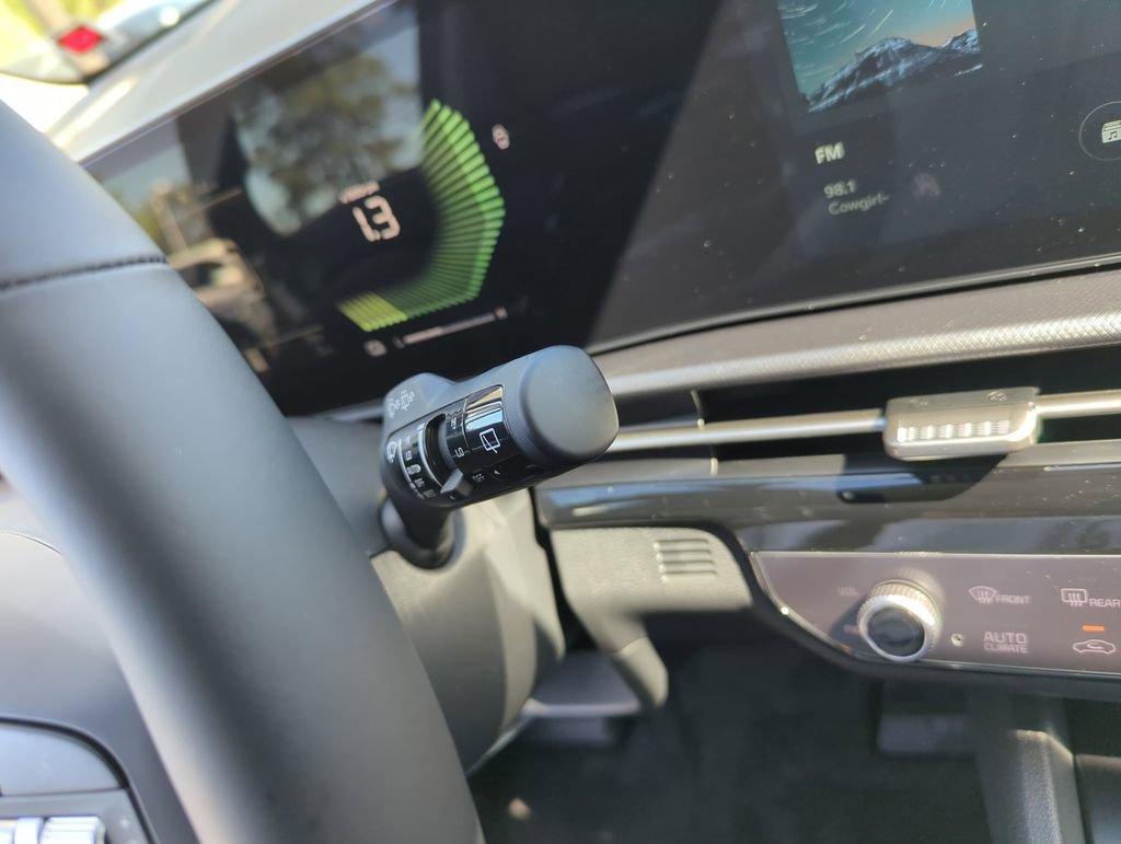 New 2026 Kia Sportage LX FWD image 24
