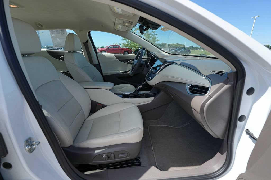 Used 2024 Chevrolet Malibu LT FWD image 22