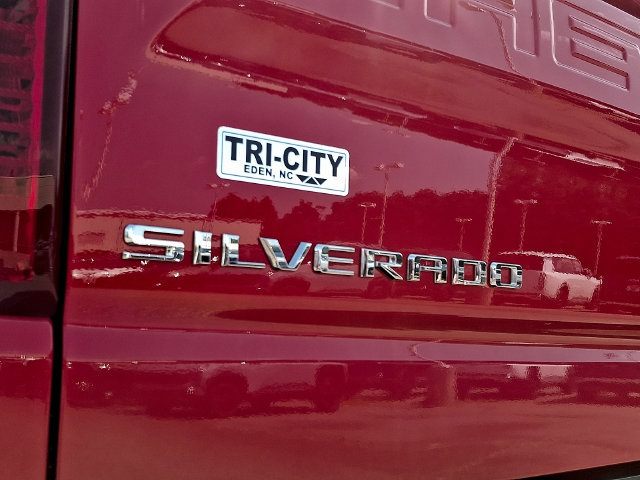 Used 2023 Chevrolet Silverado 1500 LT AWD/4WD image 30