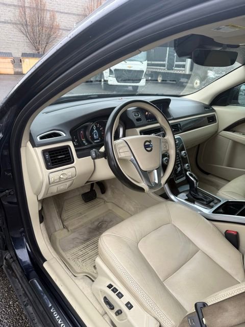 Used 2016 Volvo XC70 T5 Premier w/ Proximity Package image 15