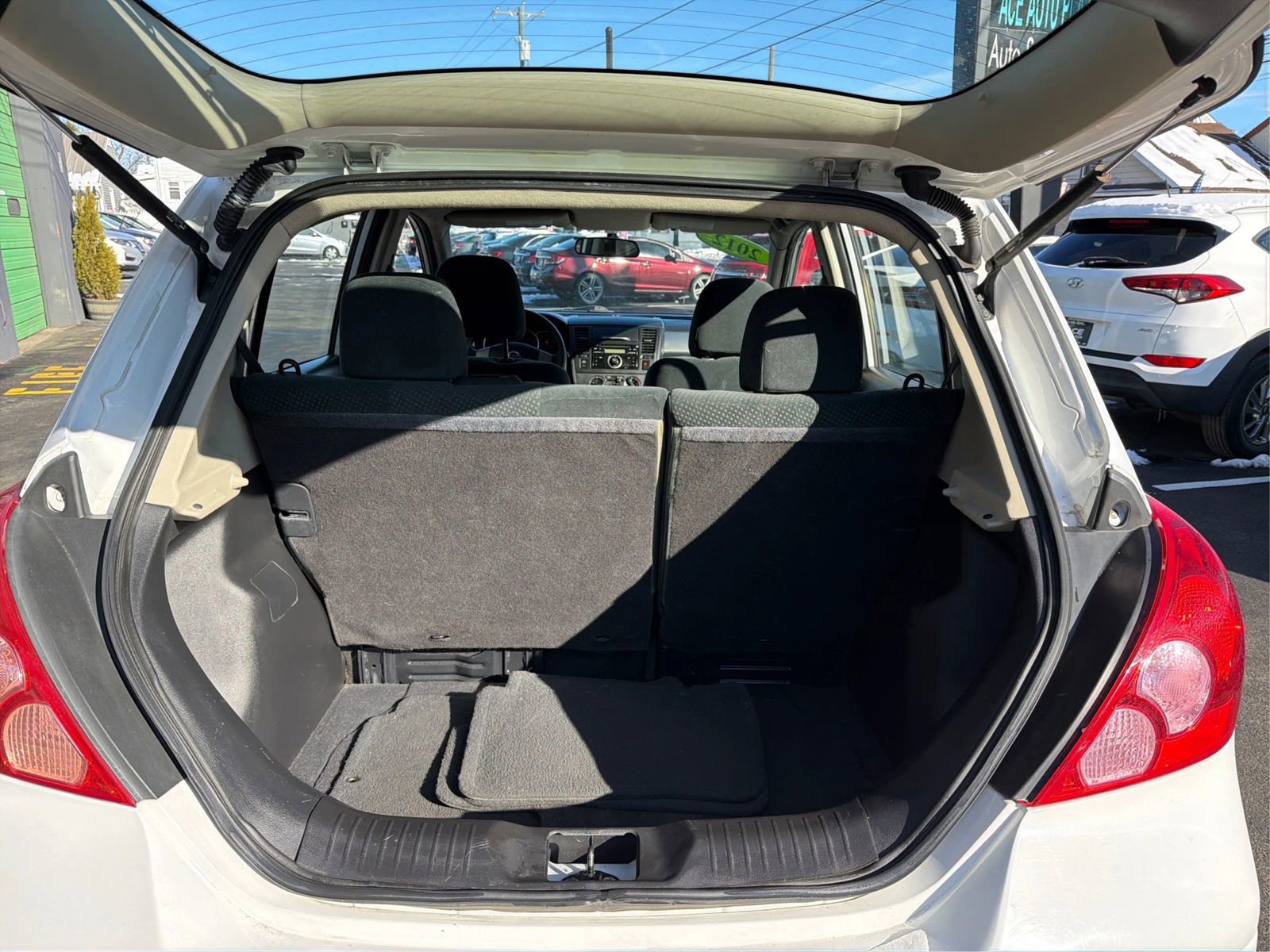 Used 2012 Nissan Versa 1.8 S image 13