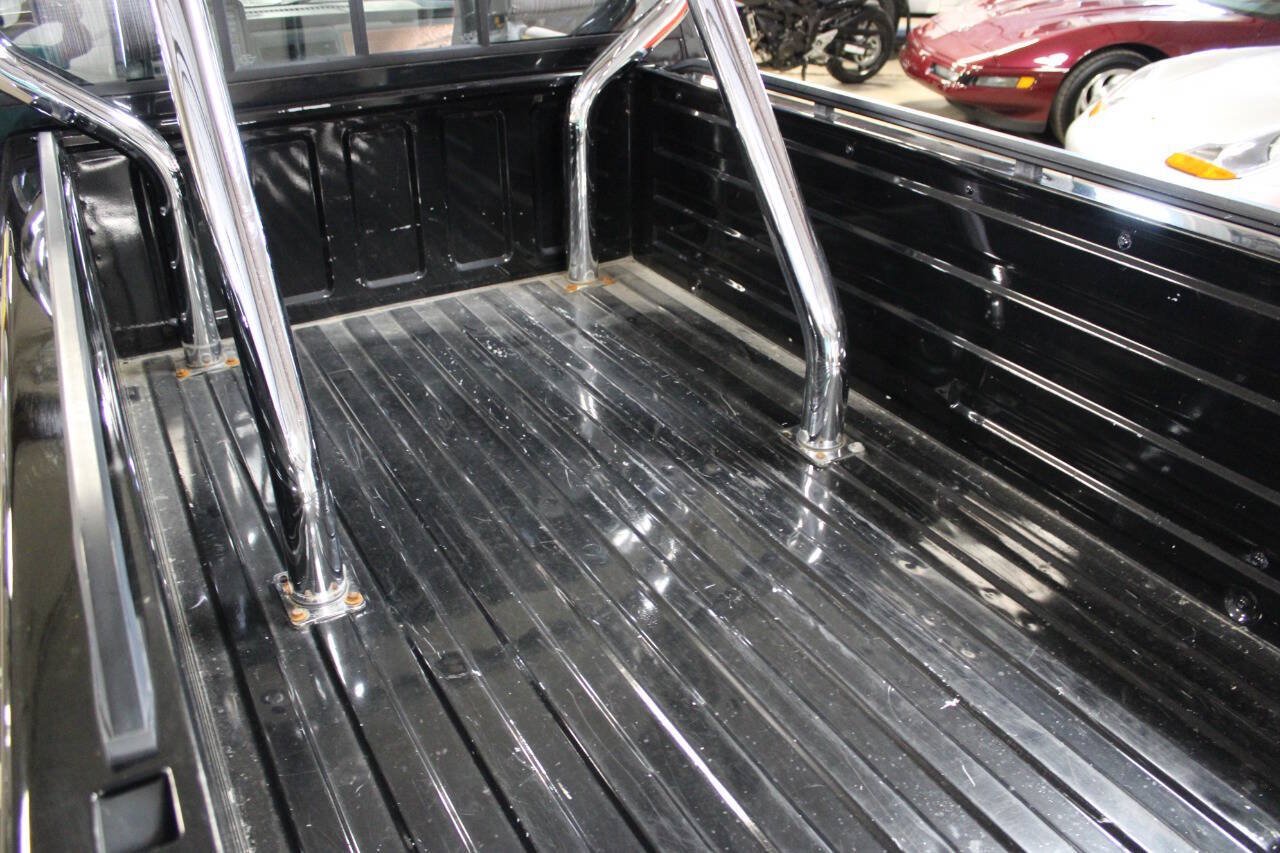Used 1990 Chevrolet Silverado 1500 2WD Regular Cab image 39