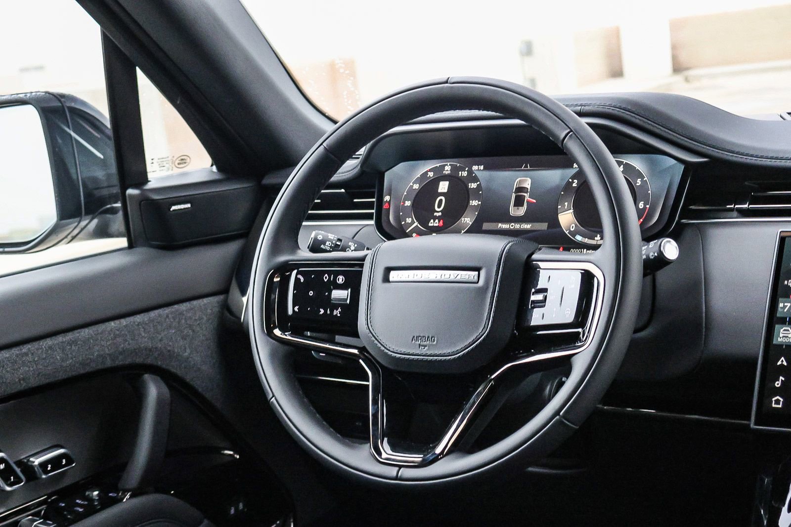 New 2025 Land Rover Range Rover Sport Dynamic SE image 27