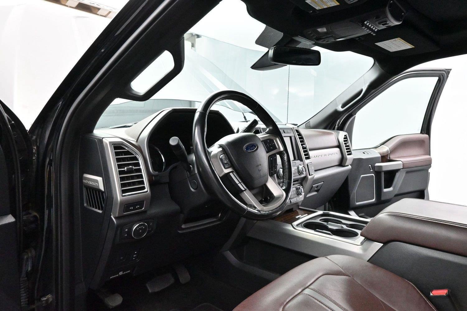 Used 2017 Ford F250 Platinum w/ Platinum Ultimate Package AWD/4WD image 15