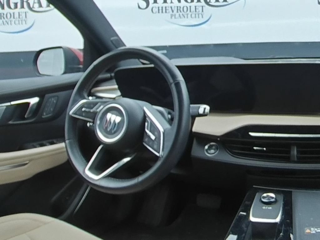 Used 2025 Buick Enclave Preferred w/ Power Package FWD image 16