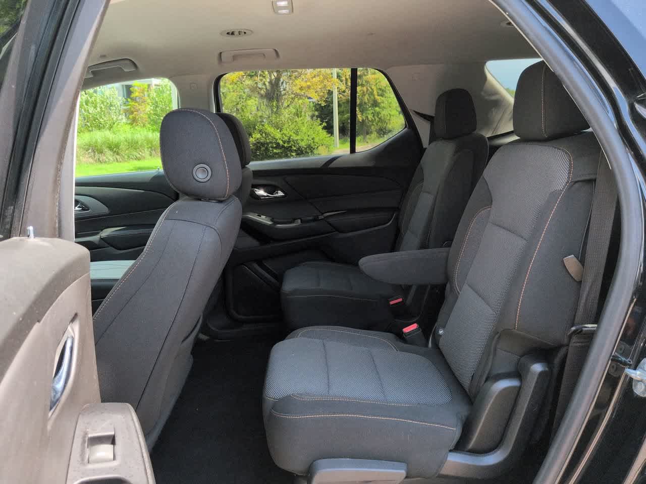 Used 2019 Chevrolet Traverse LT FWD image 14