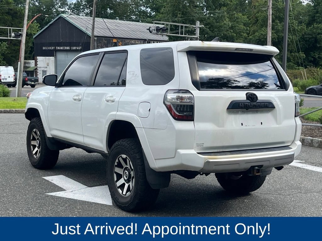Used 2021 Toyota 4Runner TRD Off-Road Premium w/ Moonroof Package AWD/4WD image 5