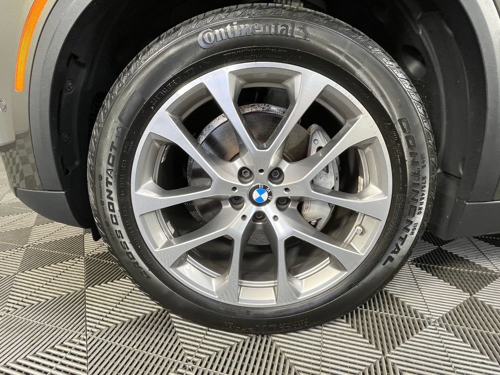 Certified 2024 BMW X5 xDrive40i w/ Premium Package AWD/4WD image 12