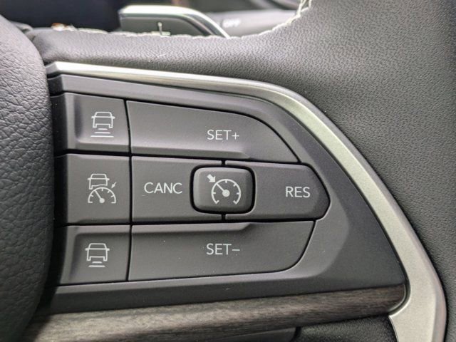 New 2025 Jeep Grand Cherokee Limited w/ Black Appearance Package image 23