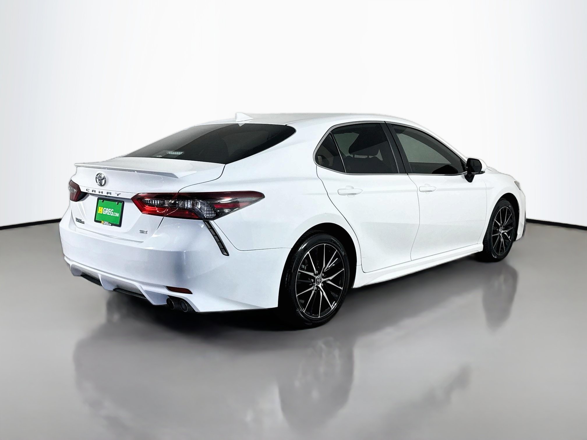 Used 2023 Toyota Camry SE FWD image 10