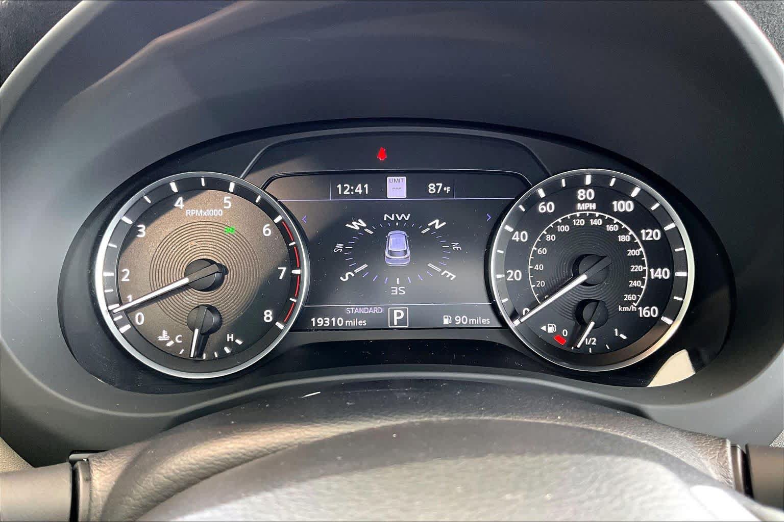 Used 2023 INFINITI QX50 Sensory w/ Accent Package AWD/4WD image 25