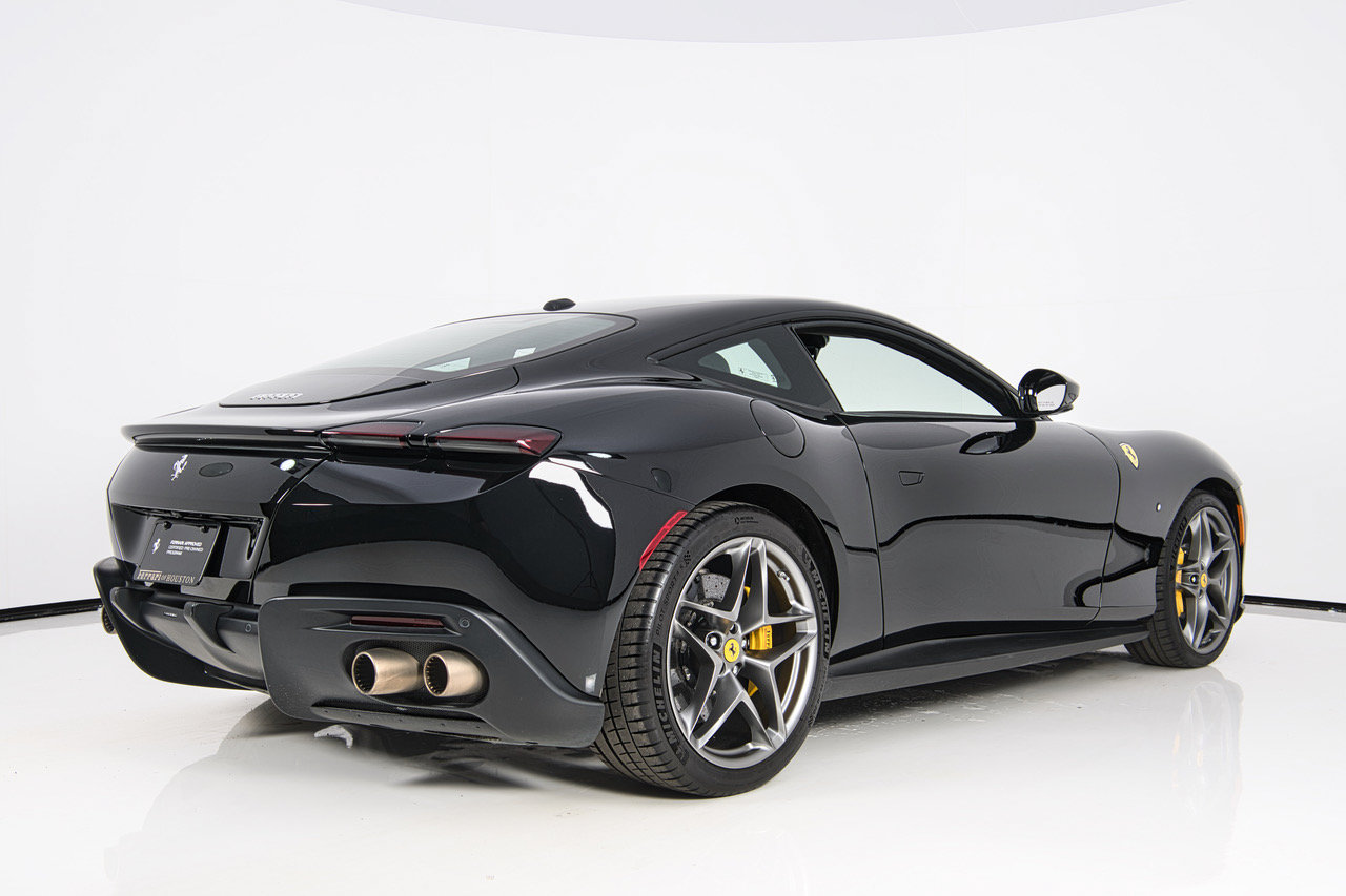 Certified 2021 Ferrari Roma RWD image 7
