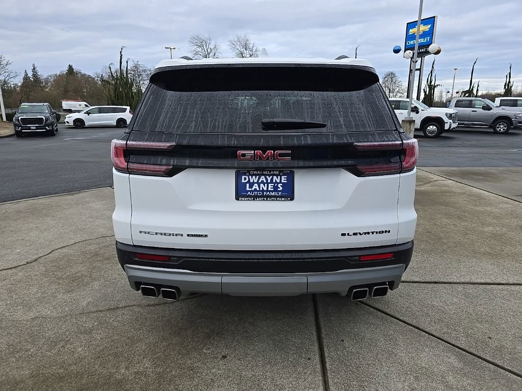 Used 2024 GMC Acadia Elevation image 5