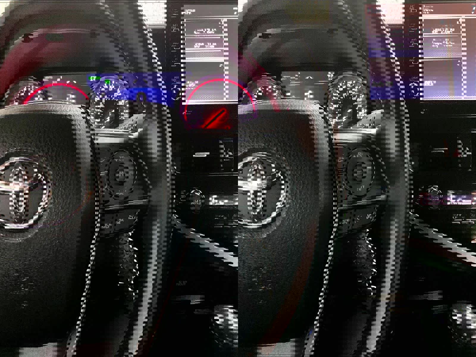 Used 2022 Toyota Camry XSE FWD image 20