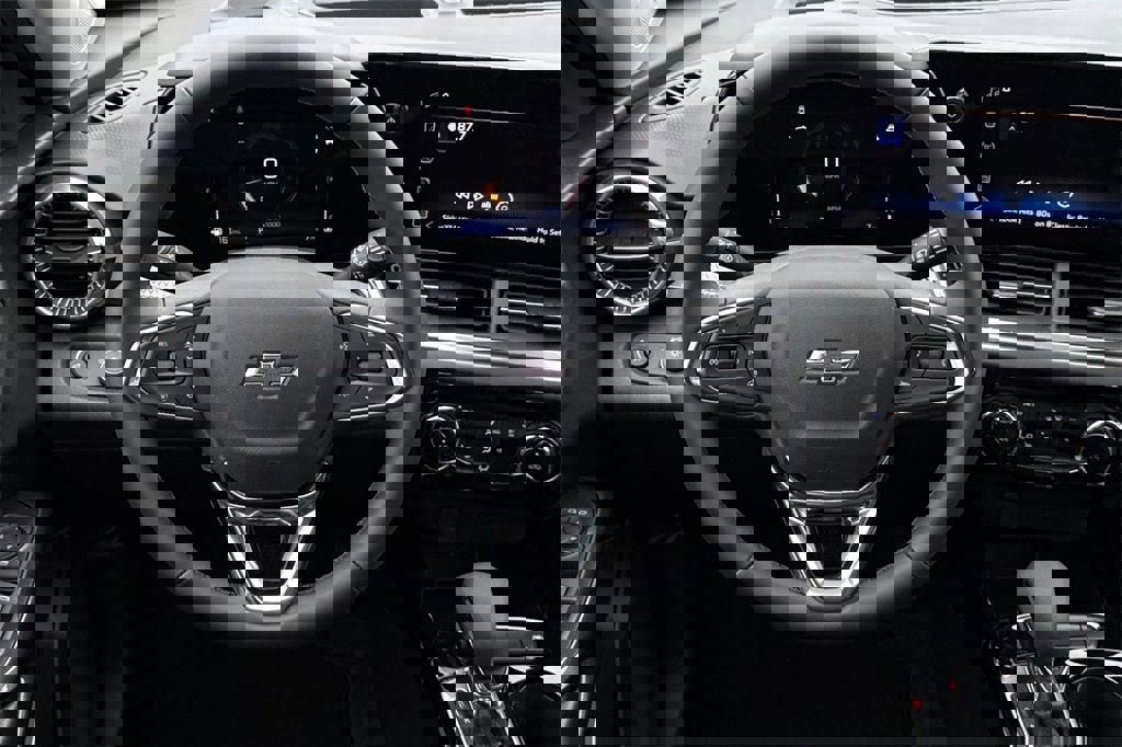 New 2026 Chevrolet Trax ACTIV w/ Driver Confidence Package image 14