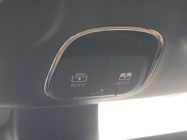 New 2026 Jeep Compass Trailhawk w/ Sun, Sound & Navigation Group AWD/4WD image 31