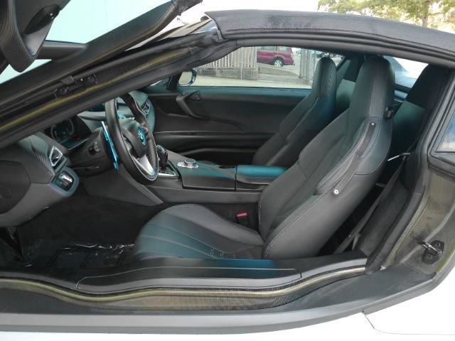 Used 2019 BMW i8 Roadster AWD/4WD image 20