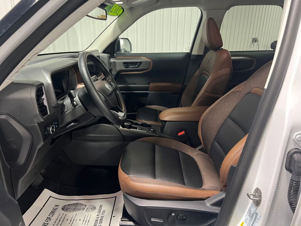 Used 2025 Ford Bronco Sport Outer Banks image 5