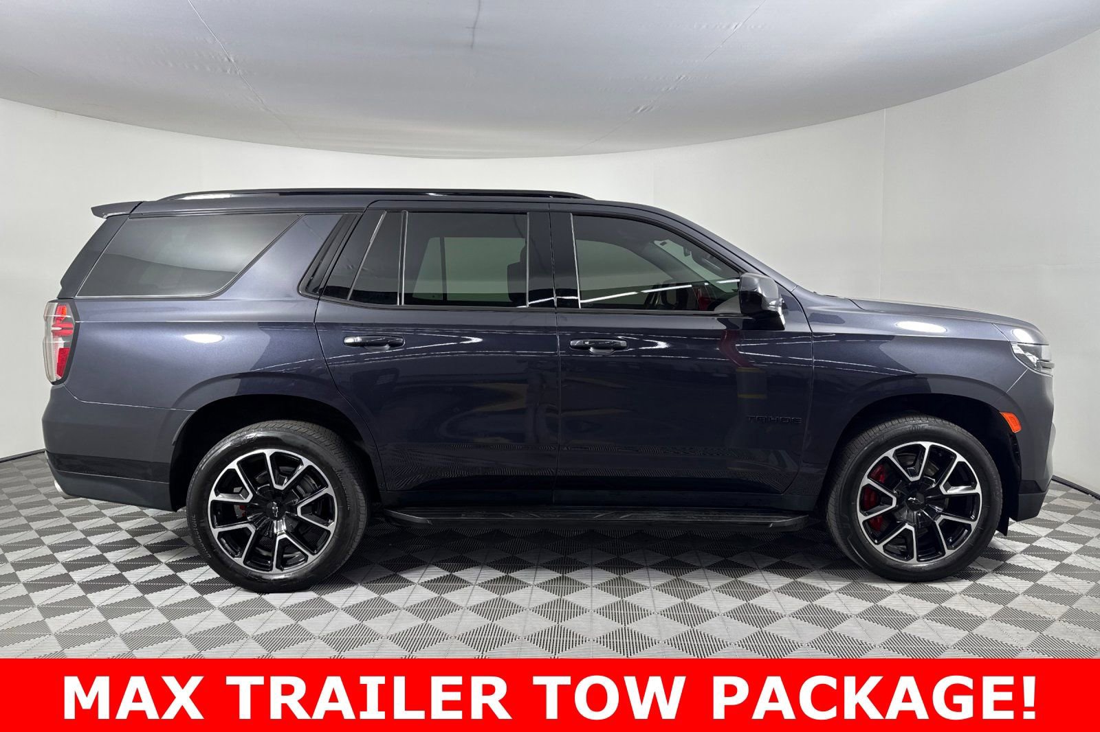 Used 2022 Chevrolet Tahoe RST w/ Sport Performance Package image 3