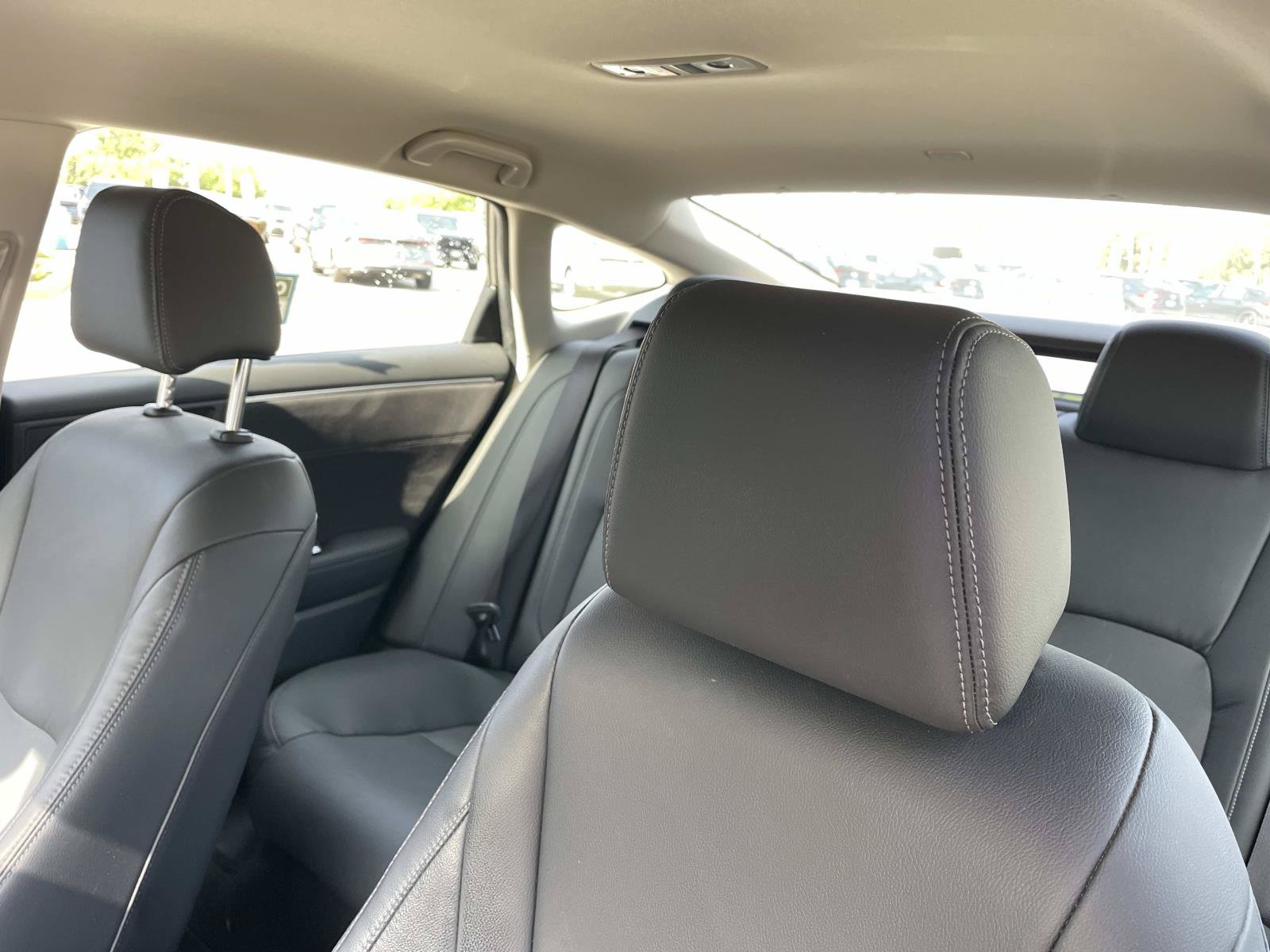 Used 2021 Honda Clarity Touring image 16
