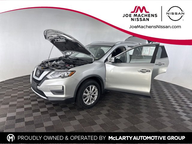 Certified 2020 Nissan Rogue SV image 10