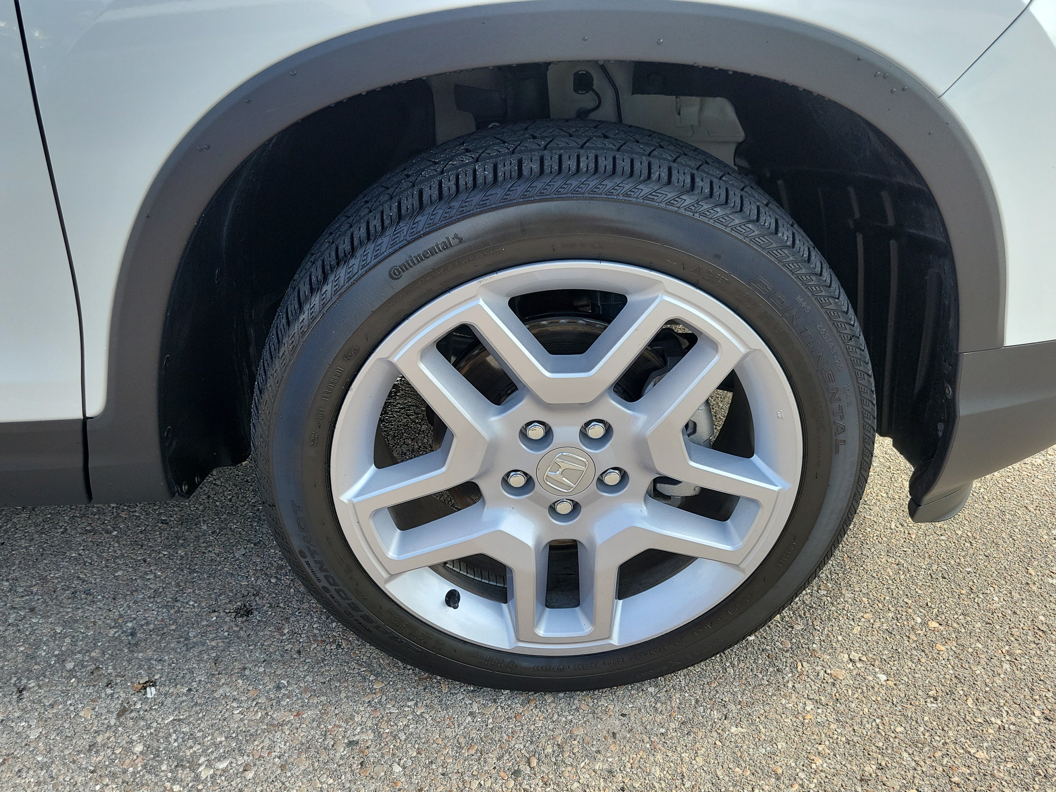 Used 2024 Honda Passport EX-L image 13