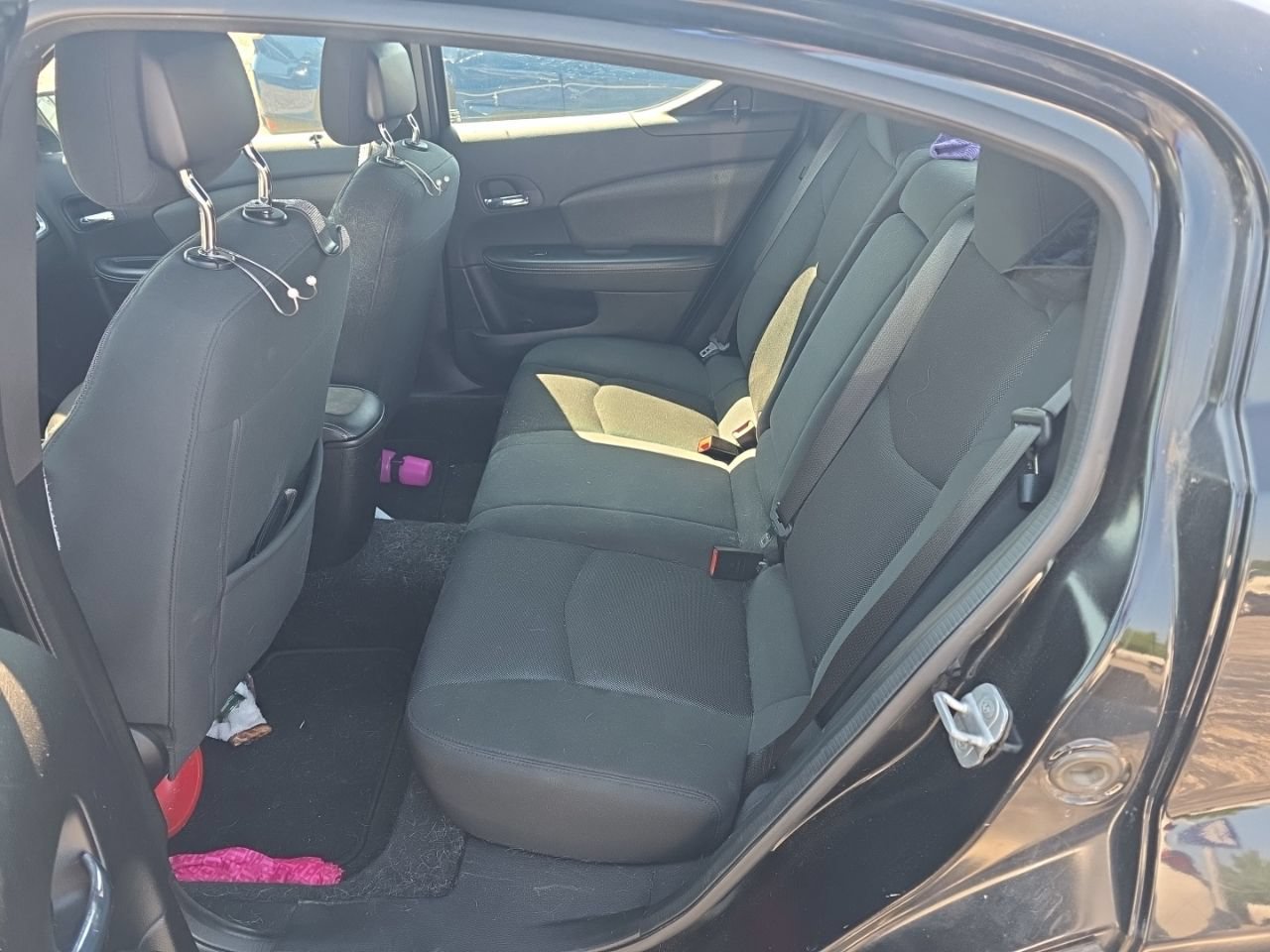 Used 2012 Dodge Avenger SXT FWD image 3