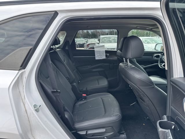 Certified 2023 Kia Sorento SX image 12