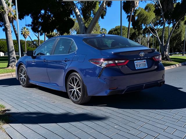 Used 2023 Toyota Camry SE w/ Cold Weather Package AWD/4WD image 7