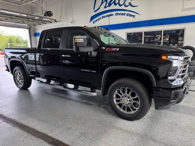 New 2026 Chevrolet Silverado 2500 LT w/ Z71 Chrome Sport Edition AWD/4WD image 12