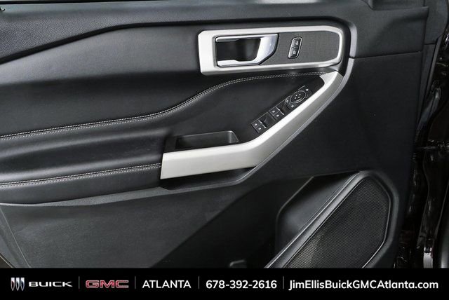 Used 2022 Ford Explorer XLT w/ Equipment Group 202A image 7